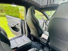 Tesla Model Y L 2025 Long Range All-Wheel Drive - ფოტო 12