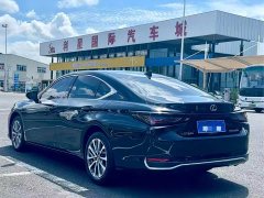 Lexus ES 2025 200 Premium Edition - ფოტო 7