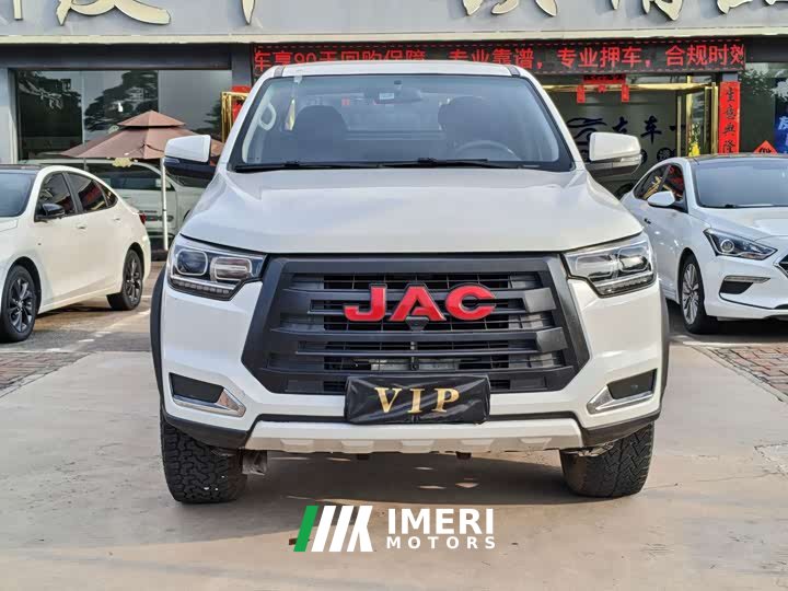 JAC T8 2.0T Diesel 2WD Luxury Standard Dual HFC4DB2-2E - car from China