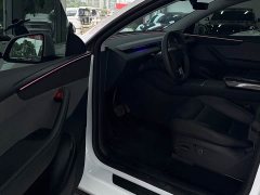 Tesla Model Y Rear-Wheel Drive - ფოტო 6