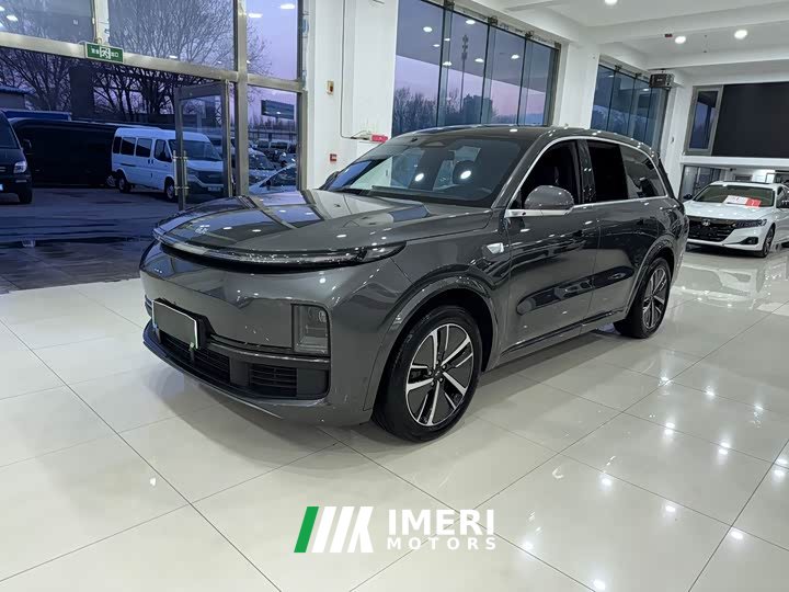 Li Auto L8 Pro - ავტომობილი ჩინეთიდან