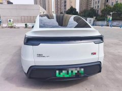 Tesla Model Y Long Range All-Wheel Drive Launch Edition - ფოტო 9