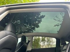 Tesla Model Y Performance All-Wheel Drive - ფოტო 11