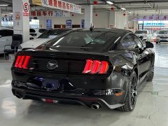 Ford Mustang 2.3T EcoBoost - ფოტო 7