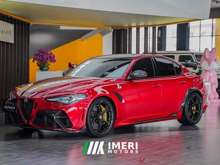 Alfa Romeo Giulia 2021 GTAm - ავტომობილი ჩინეთიდან