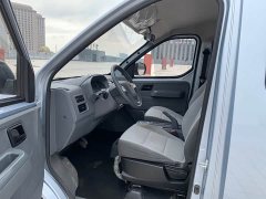 Wuling Yangguang 300km Comfort Passenger Van 75kW - ფოტო 7