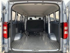 Wuling Yangguang 300km Comfort Passenger Van 75kW - ფოტო 9