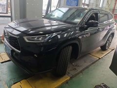 Toyota Highlander 2022 380T AWD Luxury 7-Seater - ფოტო 1