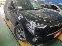 Toyota Highlander 2022 380T AWD Luxury 7-Seater - ფოტო 3