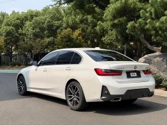 BMW 3 Series 325Li M Sport Package - ფოტო 18