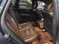 Volvo XC60 T5 AWD Smart Luxury Edition - ფოტო 9