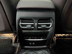 BMW 3 Series 325i M Sport Package - ფოტო 19