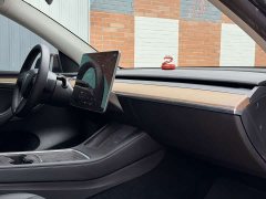 Tesla Model Y Long Range All-Wheel Drive - ფოტო 6