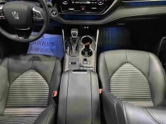 Toyota Crown Venza 2023 2.5L HEV AWD Luxury - ფოტო 10
