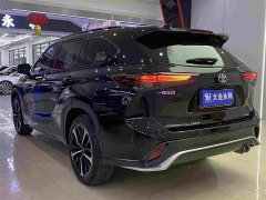 Toyota Crown Venza 2023 2.5L HEV AWD Luxury - ფოტო 18