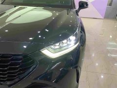 Toyota Crown Venza 2023 2.5L HEV AWD Luxury - ფოტო 4