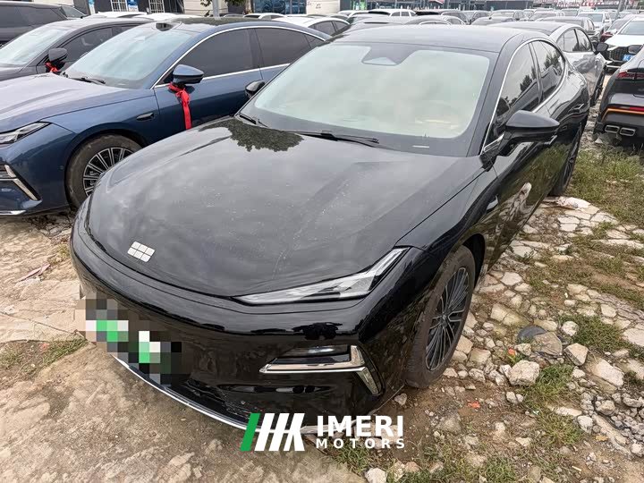 Geely Galaxy Xingyao 8 130km EM-i Premium Edition