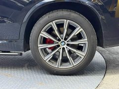 BMW X5 xDrive 30Li Luxury M Sport Package - ფოტო 9