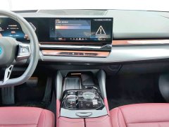 BMW i5 eDrive 40L M Sport Package - ფოტო 7