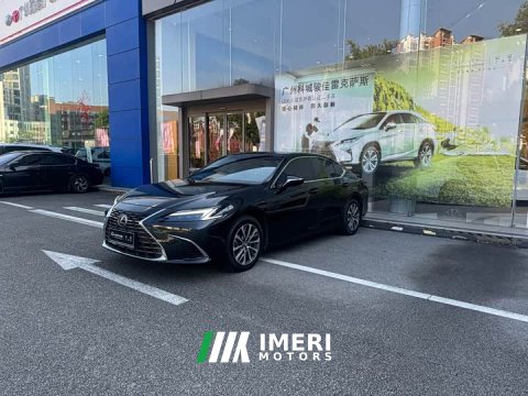 2025 Lexus ES 300h Premium Edition - ავტომობილი ჩინეთიდან