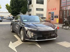 Buick Zhijing L7 Extended Range Avvia - ფოტო 3