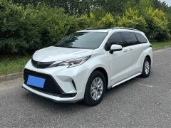 Toyota Gravia 2.5L Hybrid Comfort Edition - ფოტო 1