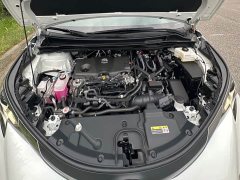 Toyota Gravia 2.5L Hybrid Comfort Edition - ფოტო 13