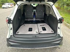 Toyota Gravia 2.5L Hybrid Comfort Edition - ფოტო 15