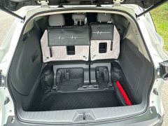 Toyota Gravia 2.5L Hybrid Comfort Edition - ფოტო 17