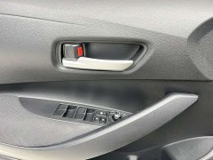 Toyota Corolla 1.8L CVT Luxury - ფოტო 9