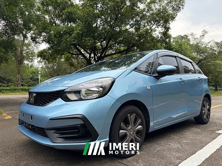 Honda Fit 1.5L CVT Trendy Sunroof Edition