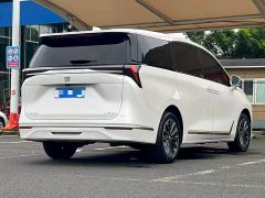 Buick GL8 Luxe Smart Comfort Edition - ფოტო 9