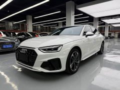 Audi A4L 40 TFSI Fashion Dynamic - ფოტო 1