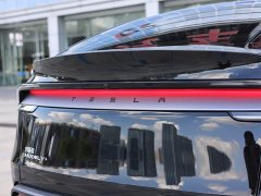 Tesla Model Y Long Range All-Wheel Drive - ფოტო 11
