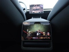 Tesla Model Y Long Range All-Wheel Drive - ფოტო 13