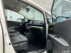 Honda Odyssey 2.0L Sharp Comfort Edition - ფოტო 13