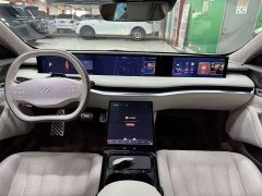IM Motors Zhiji L7 Dynamic - ფოტო 6