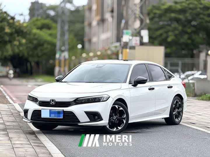 Honda Civic 240TURBO CVT Fuel Dynamic Edition