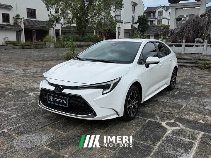Toyota Corolla 1.8L CVT Luxury - ავტომობილი ჩინეთიდან