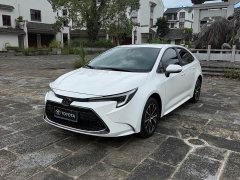 Toyota Corolla 1.8L CVT Luxury - ფოტო 1