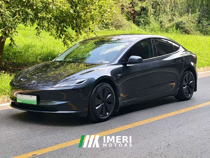 Tesla Model 3 Rear-Wheel Drive