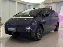 Li Auto MEGA Home Family Edition - ფოტო 2