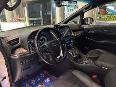 Toyota Alphard 2020 Twin-Engine 2.5L Premium Edition - ფოტო 16