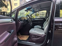 Buick GL8 2022 Avenir Six-Seat Wisdom Courtesy Edition - ფოტო 8