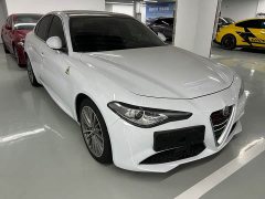 Alfa Romeo Giulia 2.0T 280HP Luxury - ფოტო 3