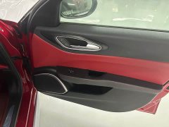 Alfa Romeo Giulia 2.0T 280HP Luxury - ფოტო 6