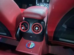 Alfa Romeo Giulia 2.0T 280HP Luxury - ფოტო 8
