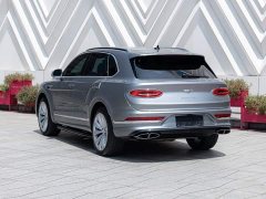 Bentley Bentayga 4.0T V8 - ფოტო 6