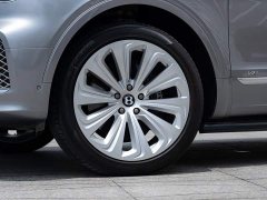 Bentley Bentayga 4.0T V8 - ფოტო 8
