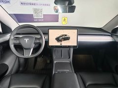 Tesla Model Y Rear-Wheel Drive - ფოტო 4